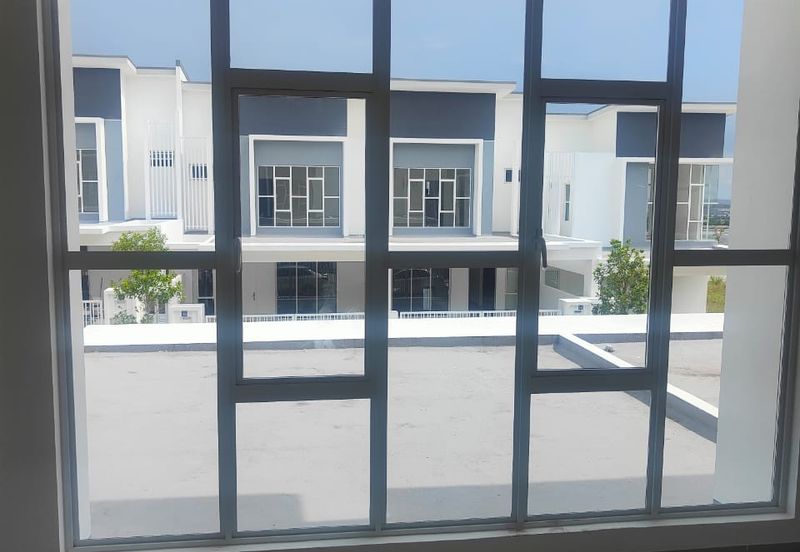 Damaris @ Ara Sendayan