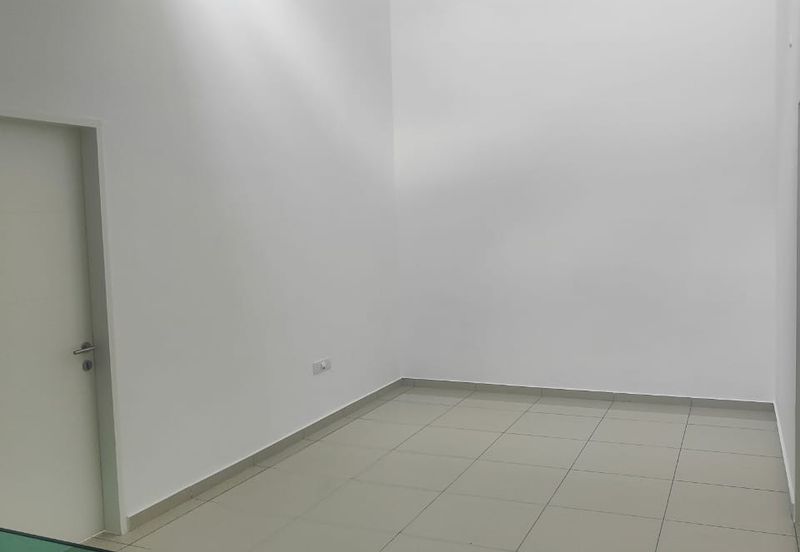 Damaris @ Ara Sendayan