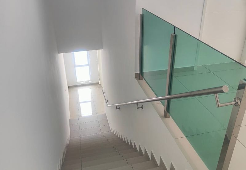 Damaris @ Ara Sendayan