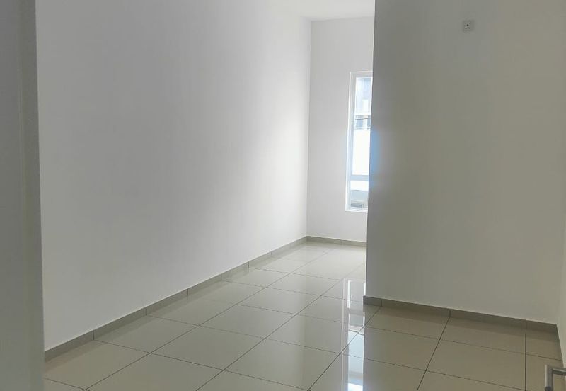 Damaris @ Ara Sendayan