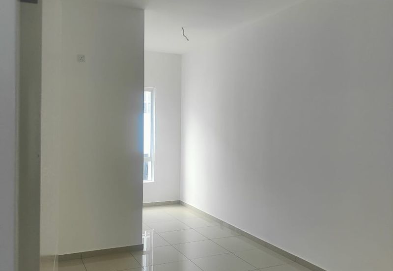 Damaris @ Ara Sendayan