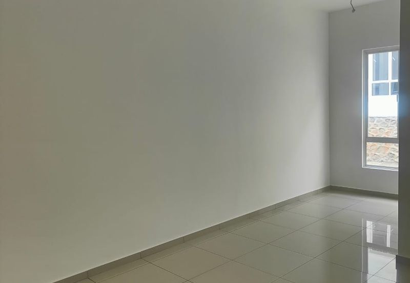 Damaris @ Ara Sendayan