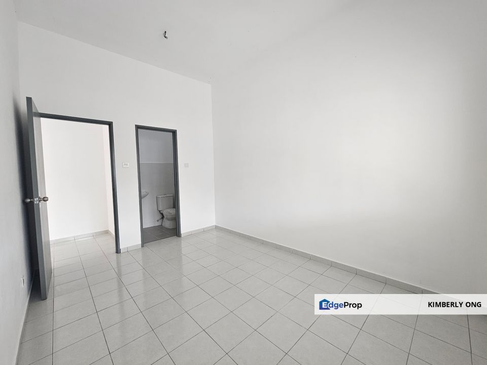 Rumah Baru Teres Setingkat Jual Senawang, Negeri Sembilan, Seremban