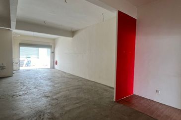 Oakland Commercial Centre