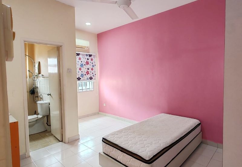 EMERALD PARK (SEREMBAN 2)