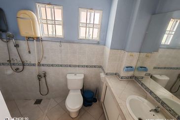 EMERALD PARK (SEREMBAN 2)