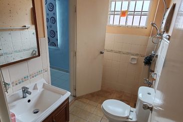 EMERALD PARK (SEREMBAN 2)