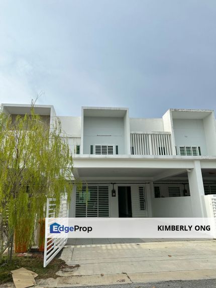 Hijayu 3B Elvina House Facing Playground For Sale, Negeri Sembilan, Seremban