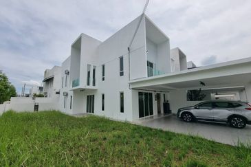 HIJAYU 3B @ BANDAR SRI SENDAYAN