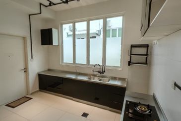 HIJAYU 3B @ BANDAR SRI SENDAYAN