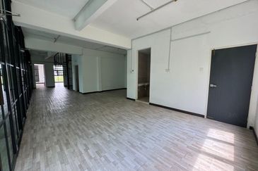 Pusat Komersial Rasah Prima