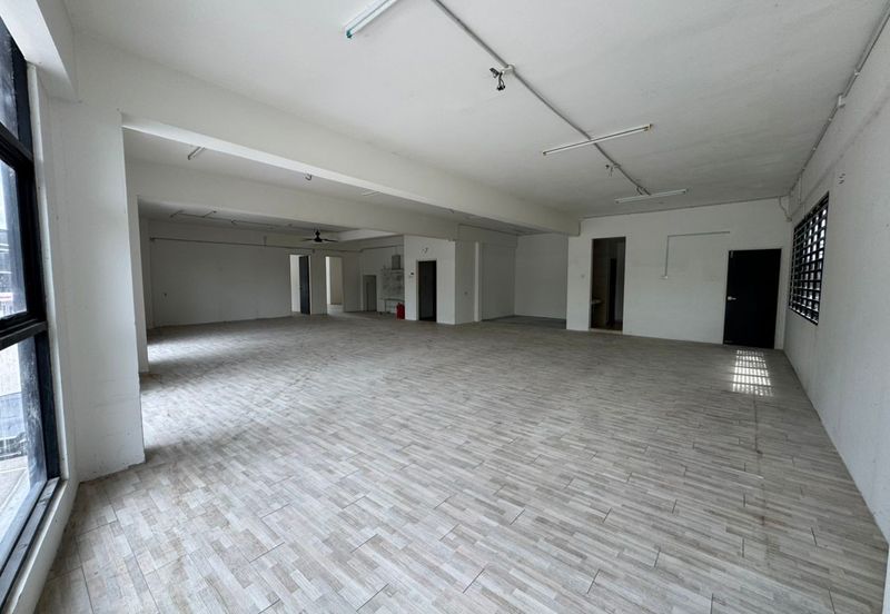 Pusat Komersial Rasah Prima