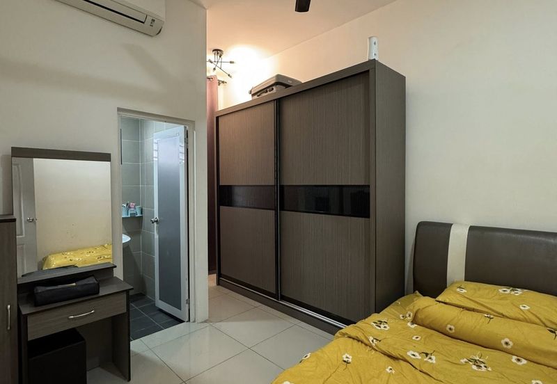 Indera Bayu Lukut Rumah Jual