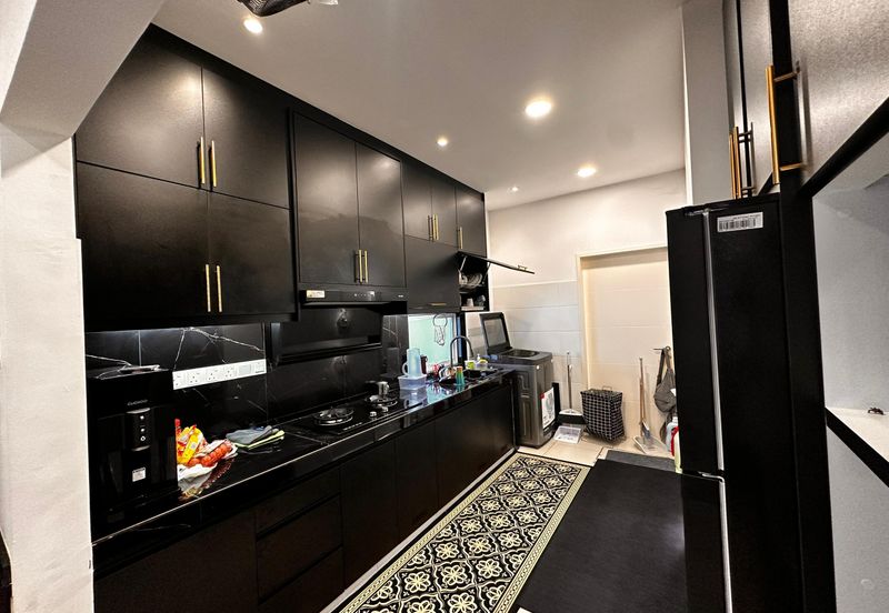 Bayu Sutera End Lot House For Sale 