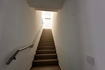 Bayu Sutera End Lot House For Sale 