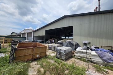 Corner Single Semi D Factory