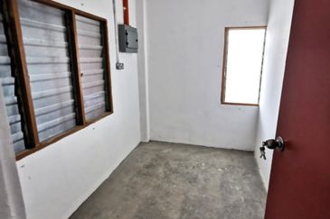 Corner Single Semi D Factory