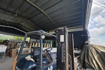 Corner Single Semi D Factory