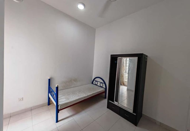 END LOT DOUBLE STOREY HOUSE SEREMBAN 2 SALE