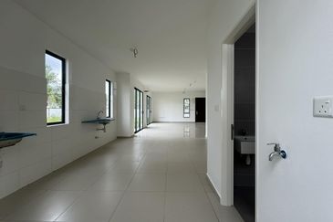 HIJAYU 3A @ BANDAR SRI SENDAYAN