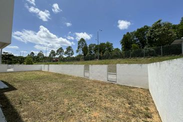 HIJAYU 3A @ BANDAR SRI SENDAYAN