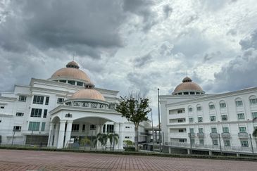 HIJAYU 3A @ BANDAR SRI SENDAYAN