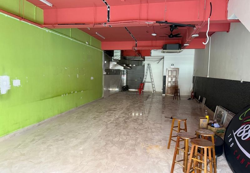 Oakland Commercial Centre