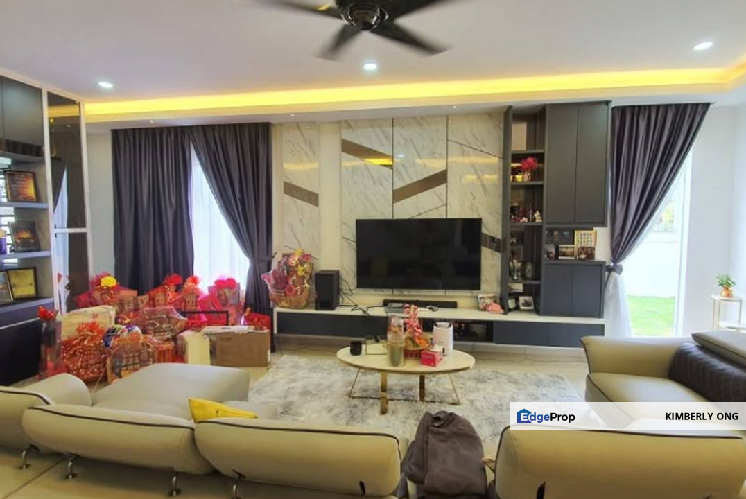 End Lot Double Storey House Hijayu 2 Sendayan, Negeri Sembilan, Seremban