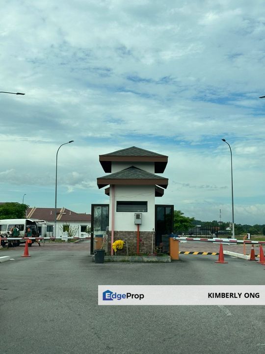 Single Storey House Lukut 22x70 Gated & Guarded, Negeri Sembilan, Port Dickson