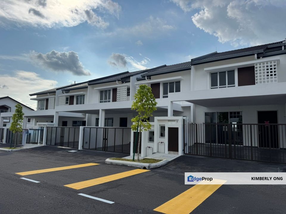 Facing Playground Emilia Nilai Impian , Negeri Sembilan, Nilai