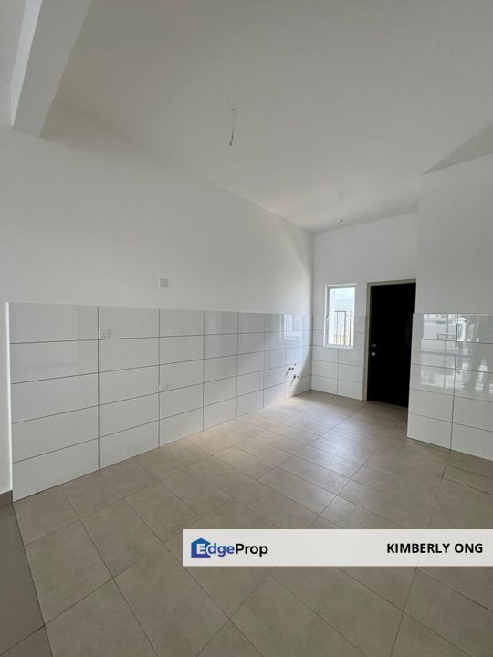 Facing Playground Emilia Nilai Impian , Negeri Sembilan, Nilai