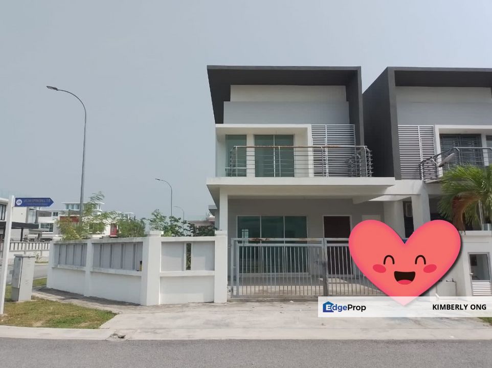Corner Double Storey House Springhill for Sale RM630,000 By KIMBERLY