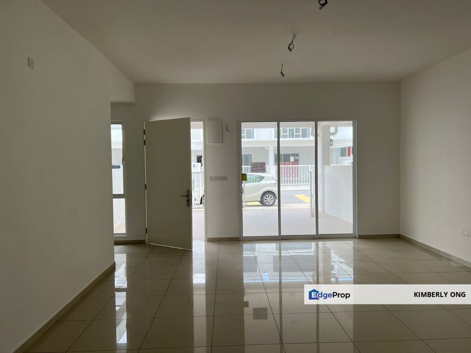 Brand New Hilltop Ara Sendayan 22x75 , Negeri Sembilan, Seremban