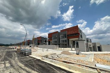 Elmina Business Park