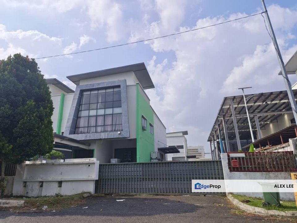 Semi-D Factory For Sale/Rent at Beranang Semenyih , Selangor, Beranang
