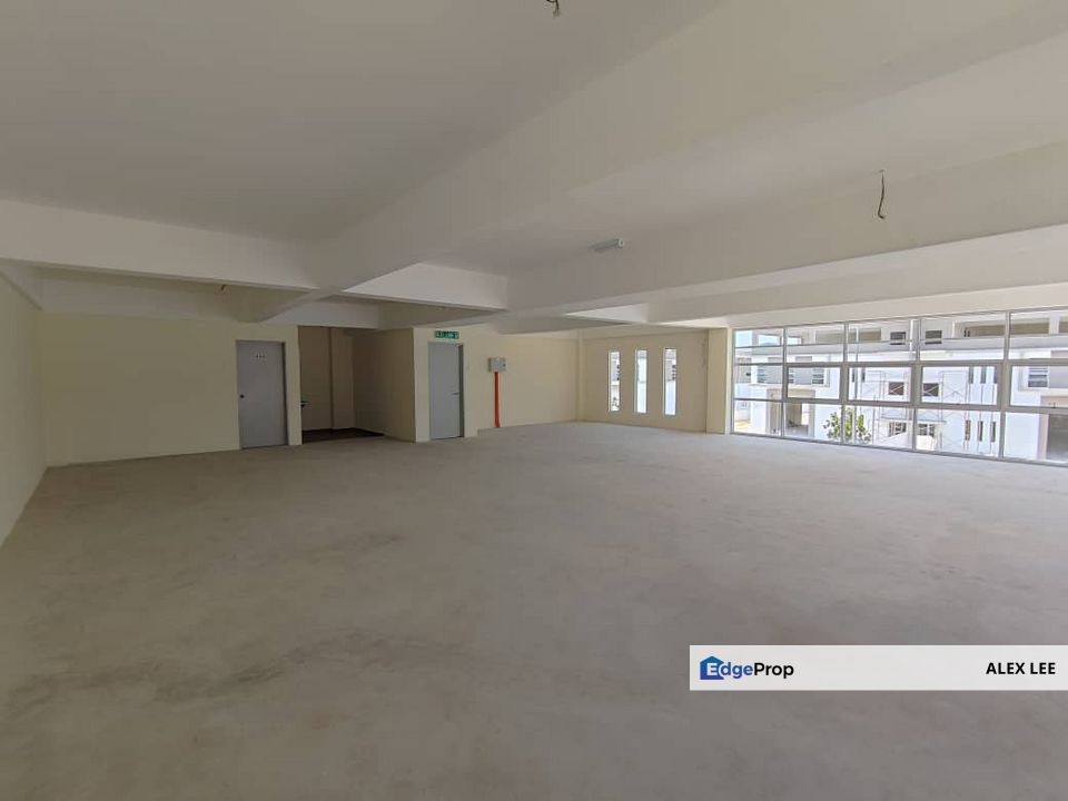Semi-D Factory For Sale/Rent at Saujana Rawang, Selangor, Rawang