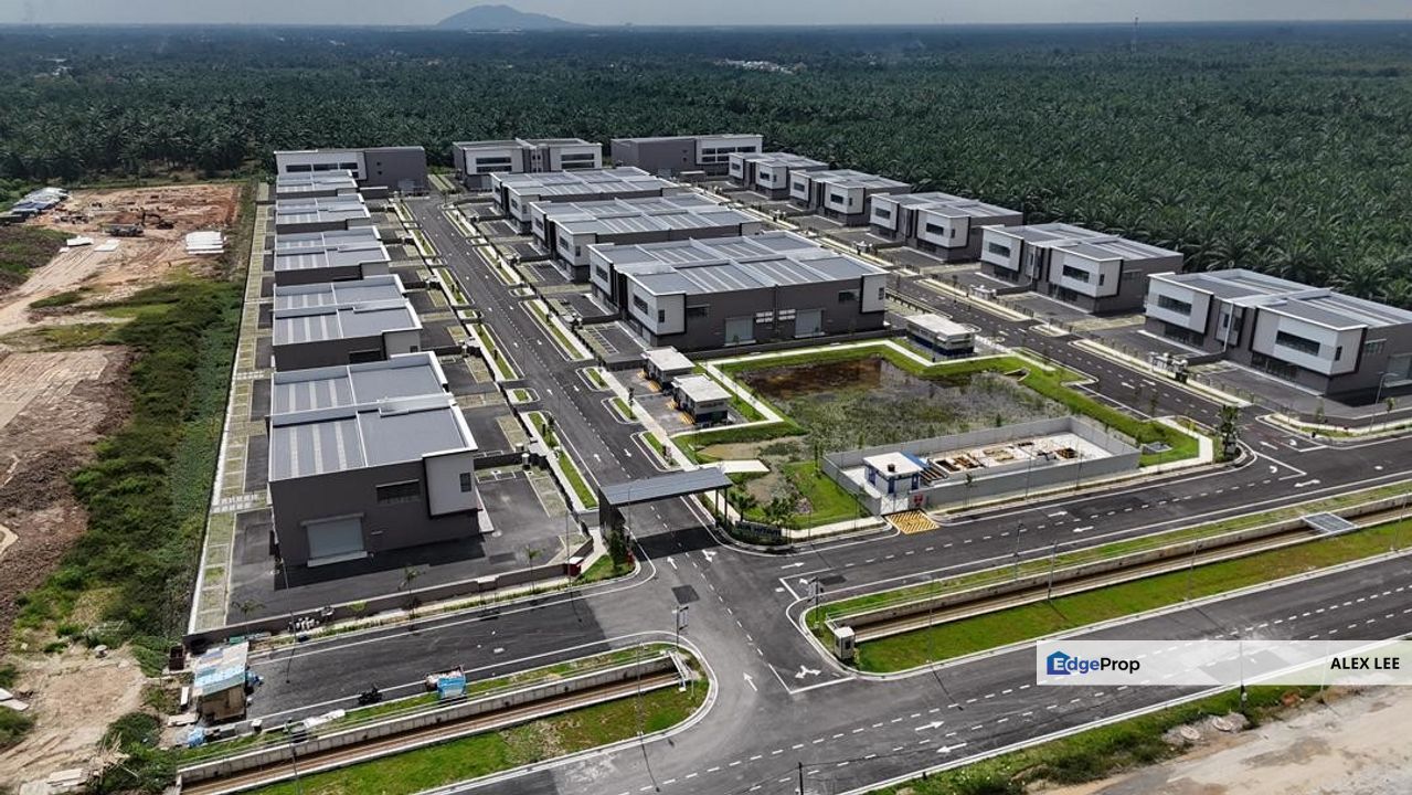 Semi-D Factory for Rent/Sale at Air Hitam Entrepreneurs Park, Selangor, Klang