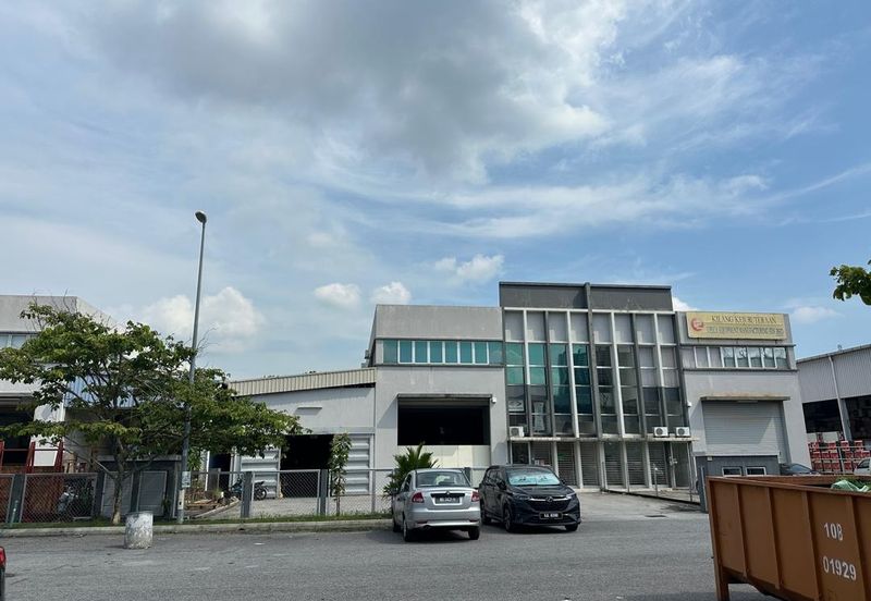 D25 Meranti Jaya Industrial Park  Semi-D Factory for Rent