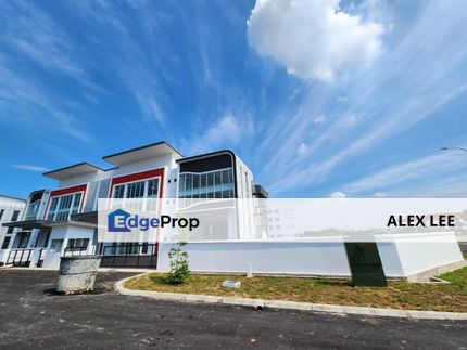 Semi-D Factory For Rent/Sale at Suria Industrial Park at Sepang, Selangor, Sepang