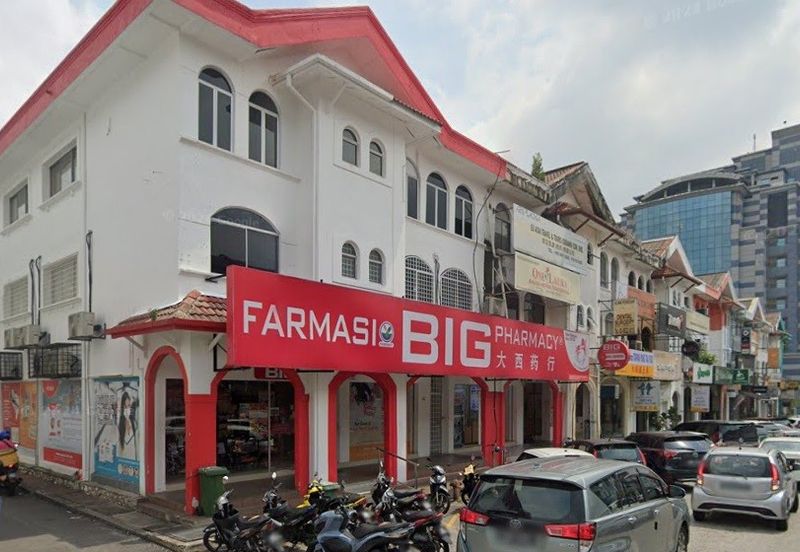 Taipan Business Centre, USJ 10