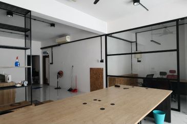 Tampoi, 2 Storey Detached Factory