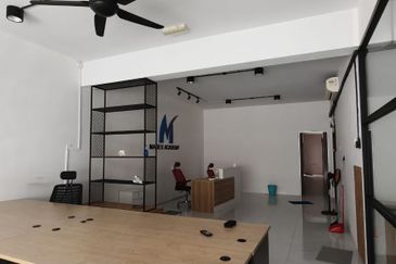 Tampoi, 2 Storey Detached Factory