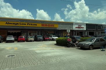 Taman Nusatara Gelang Patah,