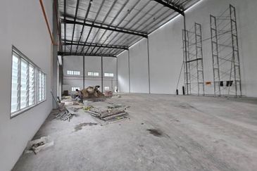 Silc Gelang Patah, Factory