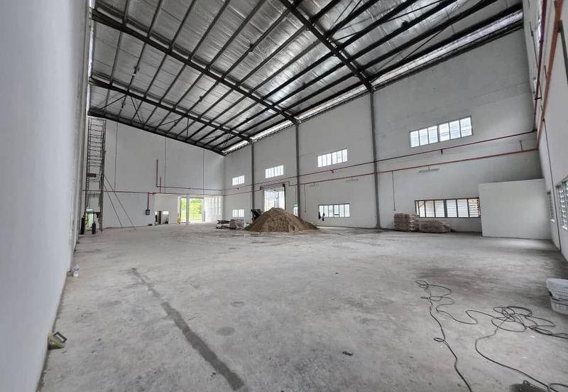 Silc Gelang Patah, Factory