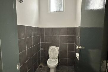 Jalan Kiambang, Bandar Indahpura