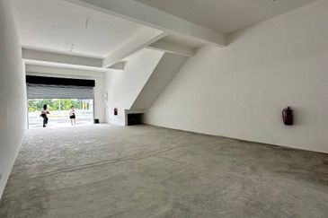 Jalan Kiambang, Bandar Indahpura