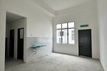 Jalan Kiambang, Bandar Indahpura