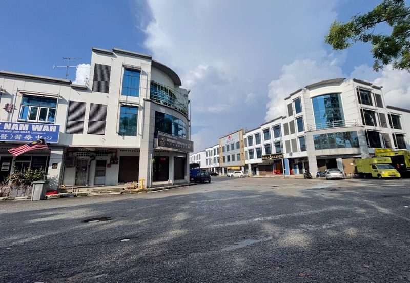 Jalan Lagenda, Taman Lagenda Putra,