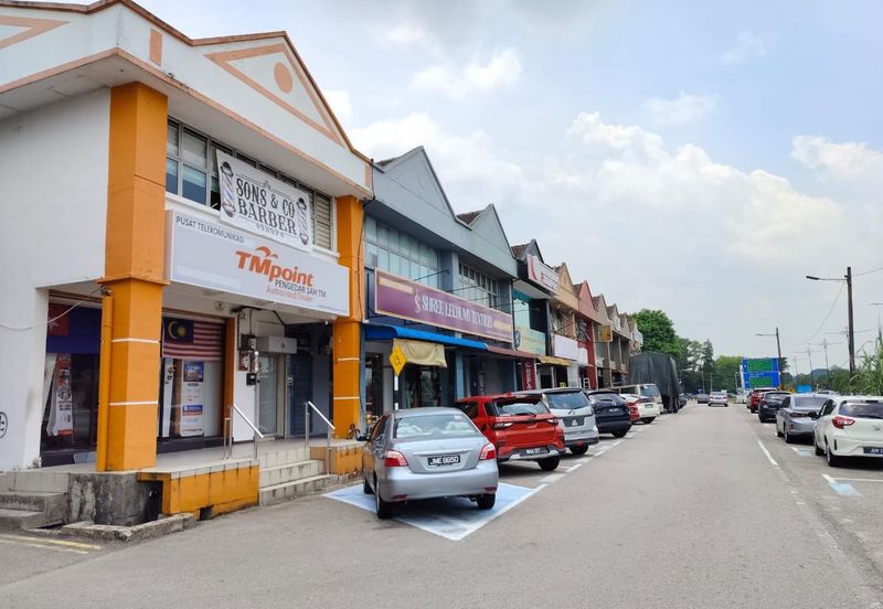 Jalan Kebudayaan Taman Univeriti 